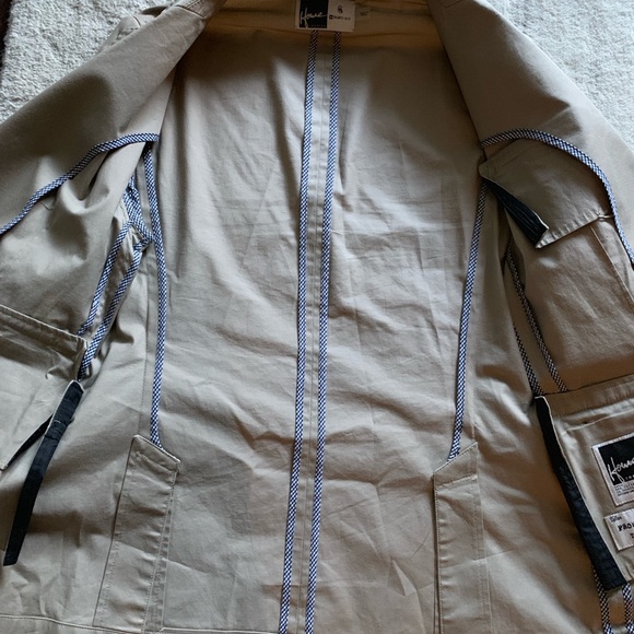 Howe tan blazer size 36. - Picture 4 of 5